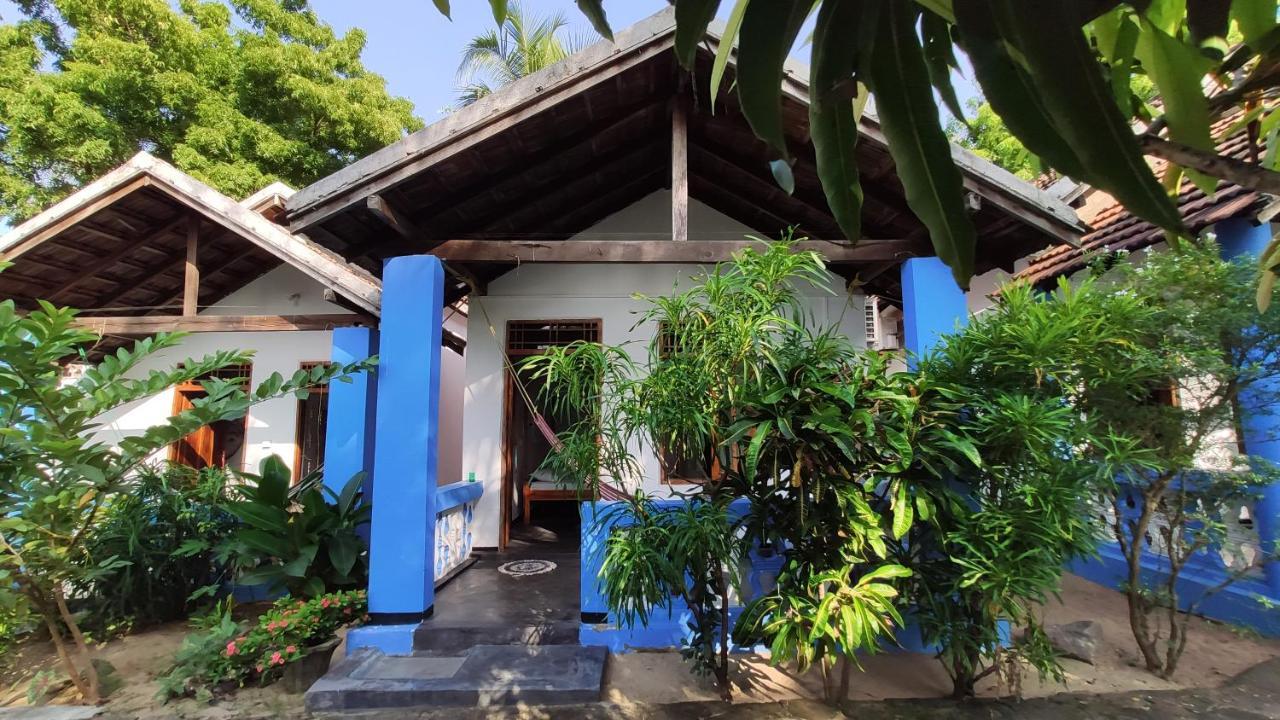 Surf Beach Hotel Arugam Bay Exterior photo