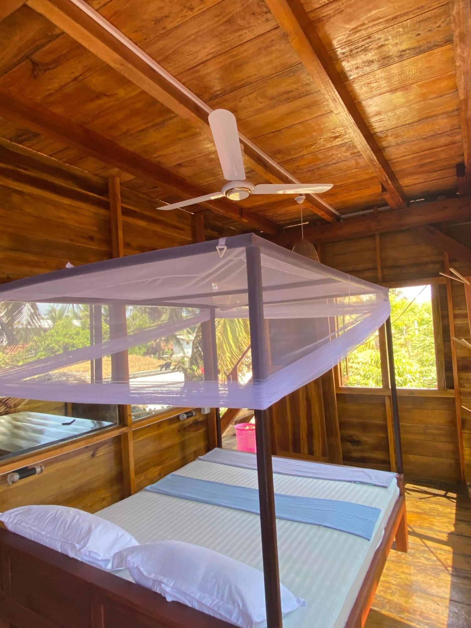 Surf Beach Hotel Arugam Bay Exterior photo