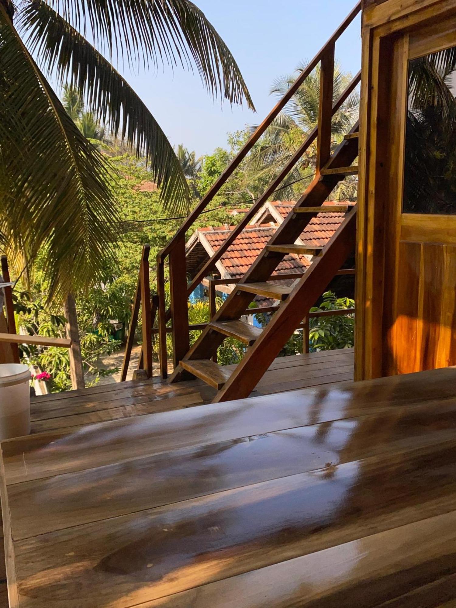 Surf Beach Hotel Arugam Bay Exterior photo