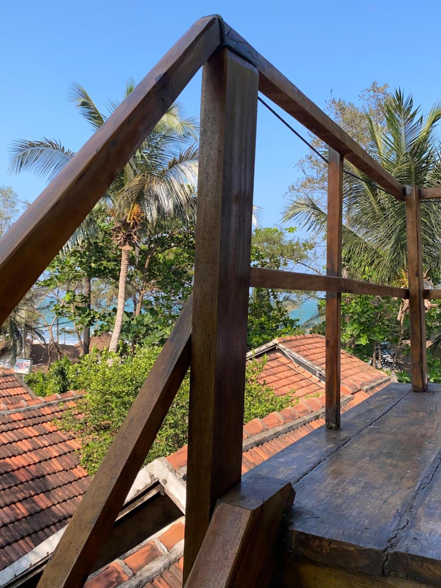 Surf Beach Hotel Arugam Bay Exterior photo