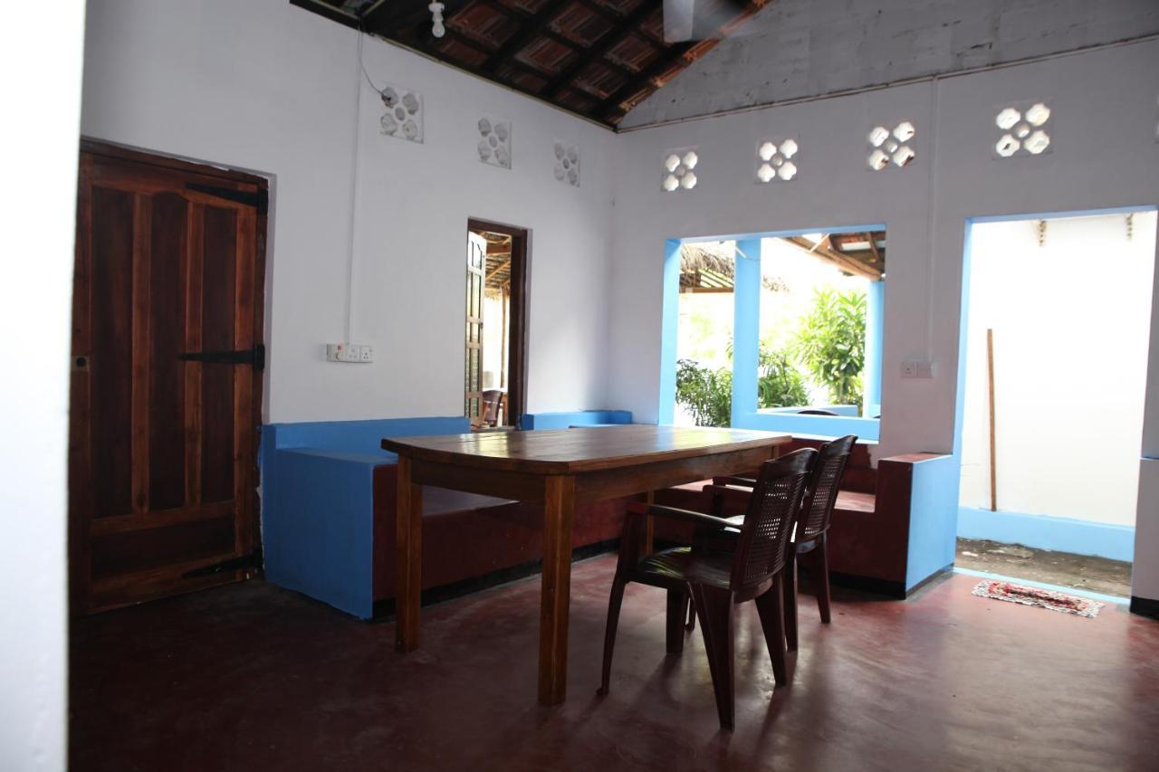 Surf Beach Hotel Arugam Bay Exterior photo